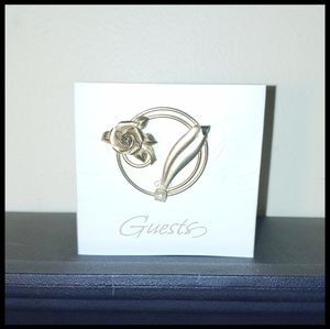 Vintage Rose Circle Brooch